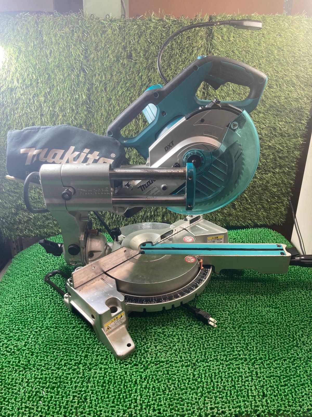 マキタ(makita) スライドマルノコ LS0717FL 最大切断能力: 幅 マキタ(makita) スライドマルノコ LS0717FL 最大切断能力: 幅