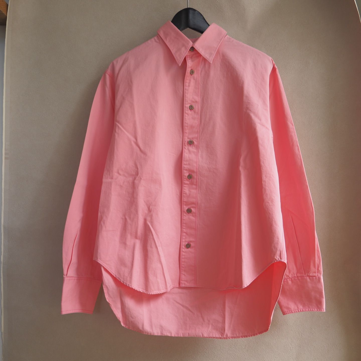 美品希少☆ グッチ GUCCI カラー Yシャツ 奇形デザイン ピンク 44 