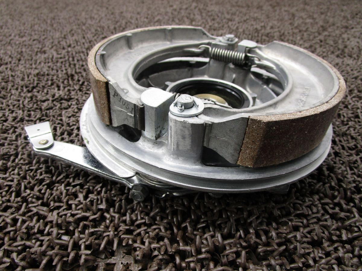 CB350 エクスポート フロントブレーキドラム A5490 CB350 ホンダ CB350E キャブ車 EXPORT BILLOVLOGS_CO_UK