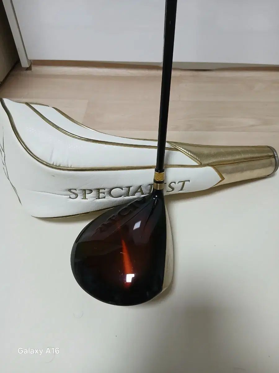 ゴルフ ドライバー SPECIALIST カバー付属