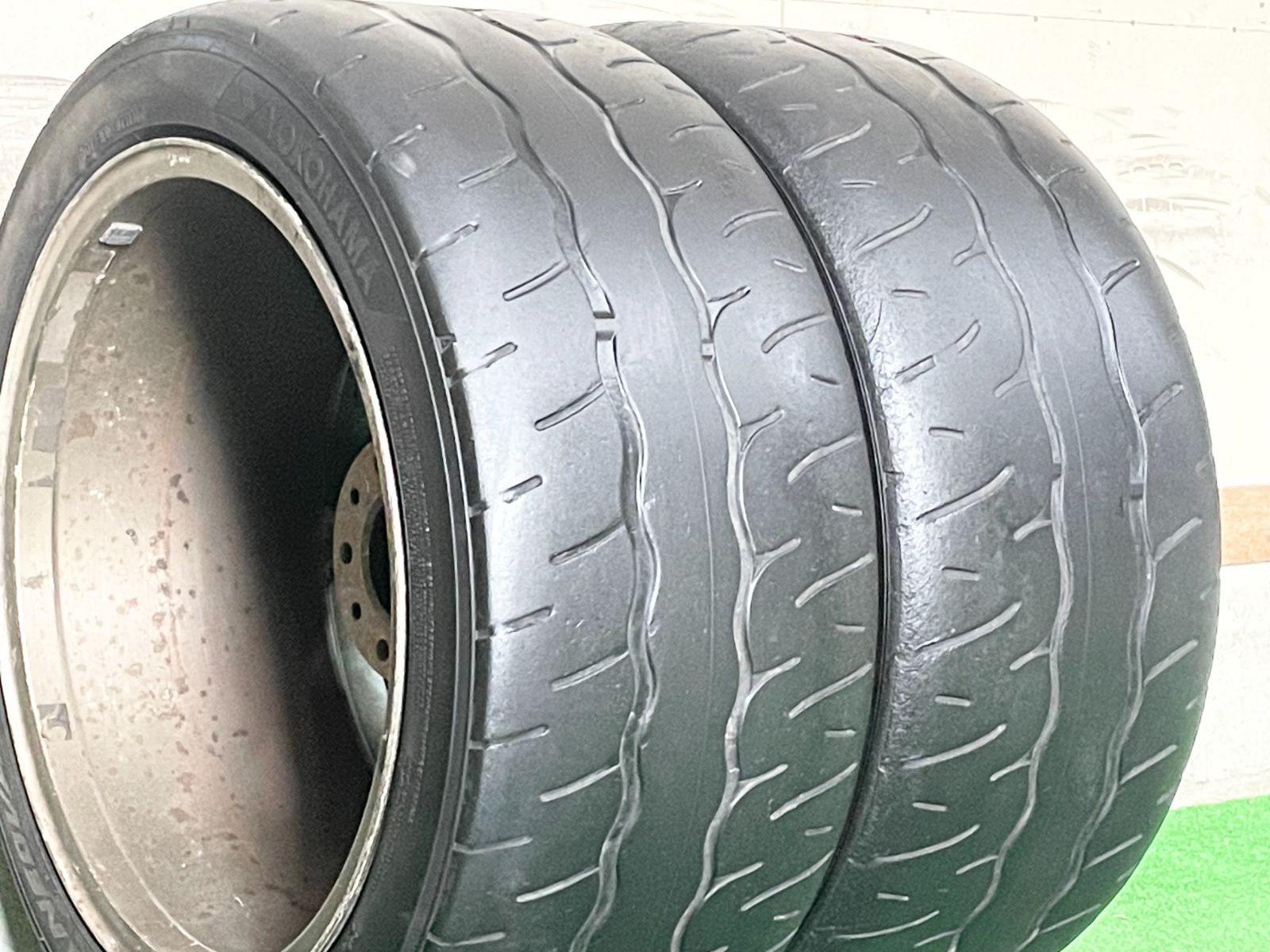 255|40R17 2本