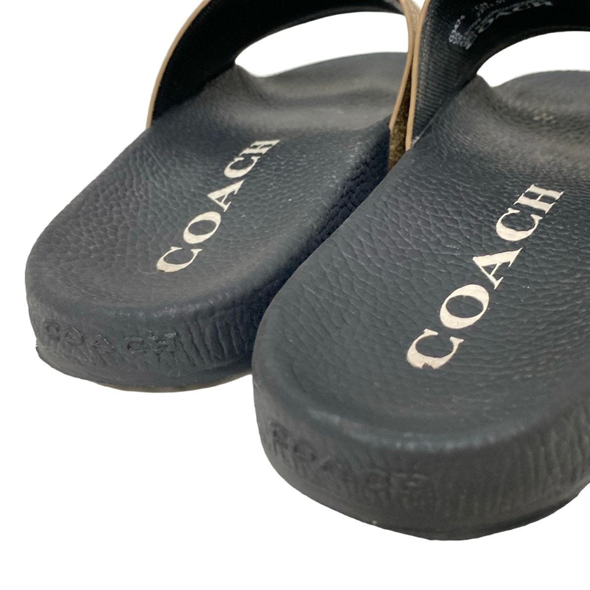 COACH ミュール サンダル シグネチャー柄 COACH コーチ サンダル ロゴ柄 シグネチャー ゴールド トング