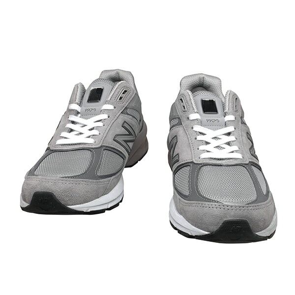 990V5 ランニングシューズ