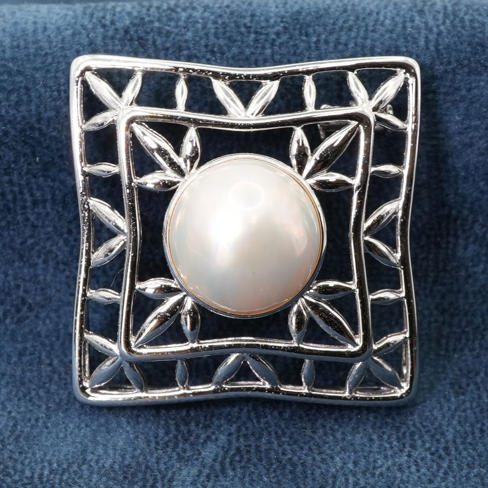 TASAKI 【最大50%OFF】タサキ 田崎真珠 マベパール ブローチ