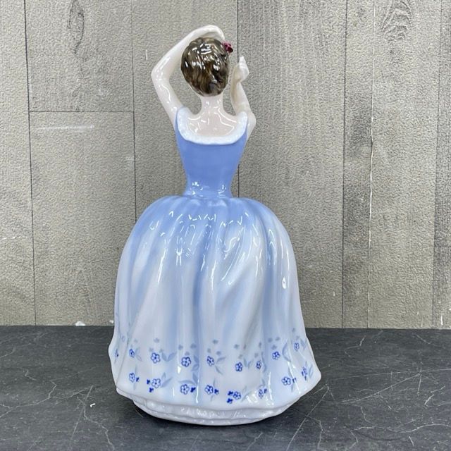 Royal Doulton ロイヤル ドルトン フィギュリン HN2742 SHEILA イングランド 破損あり / 57238