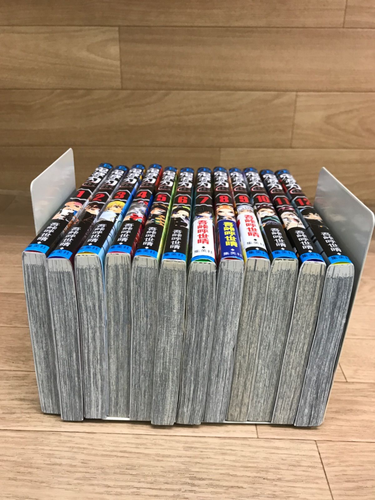 鬼滅の刃 全23巻セット➕見聞録➕片羽の蝶 ☆鬼滅の刃 1～23巻 全巻＋