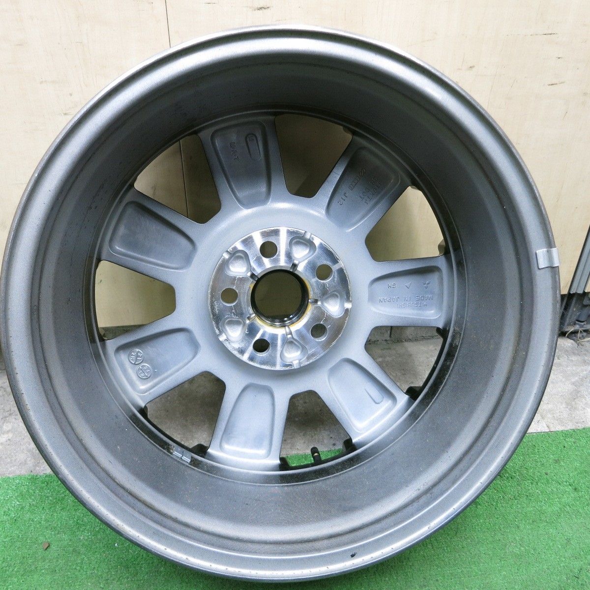 ☆新車外し☆ 18インチ 新型デリカD:5 純正 アルミ ホイール タイヤ