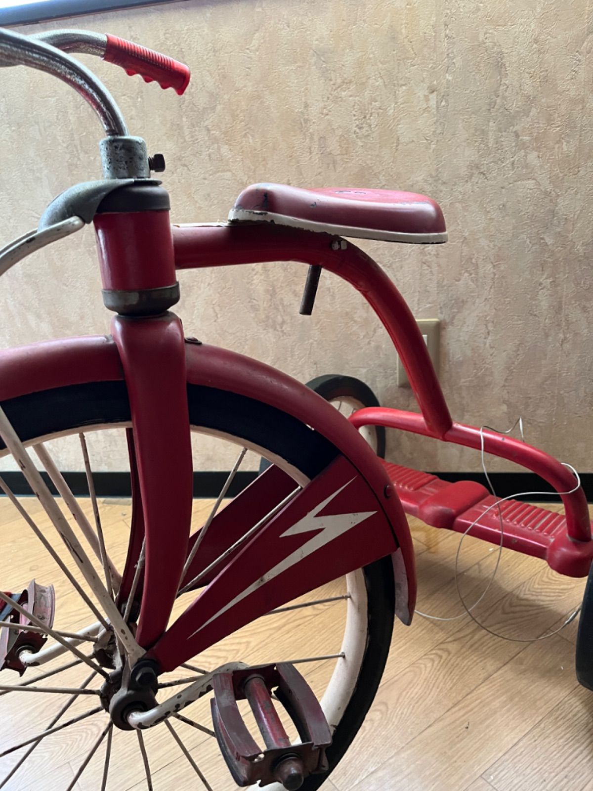 SP・セール‼︎ 鉄製三輪車■アメリカンヴィンテージ■大型73cm SP・セール‼︎ 鉄製三輪車□アメリカンヴィンテージ□大型73cm