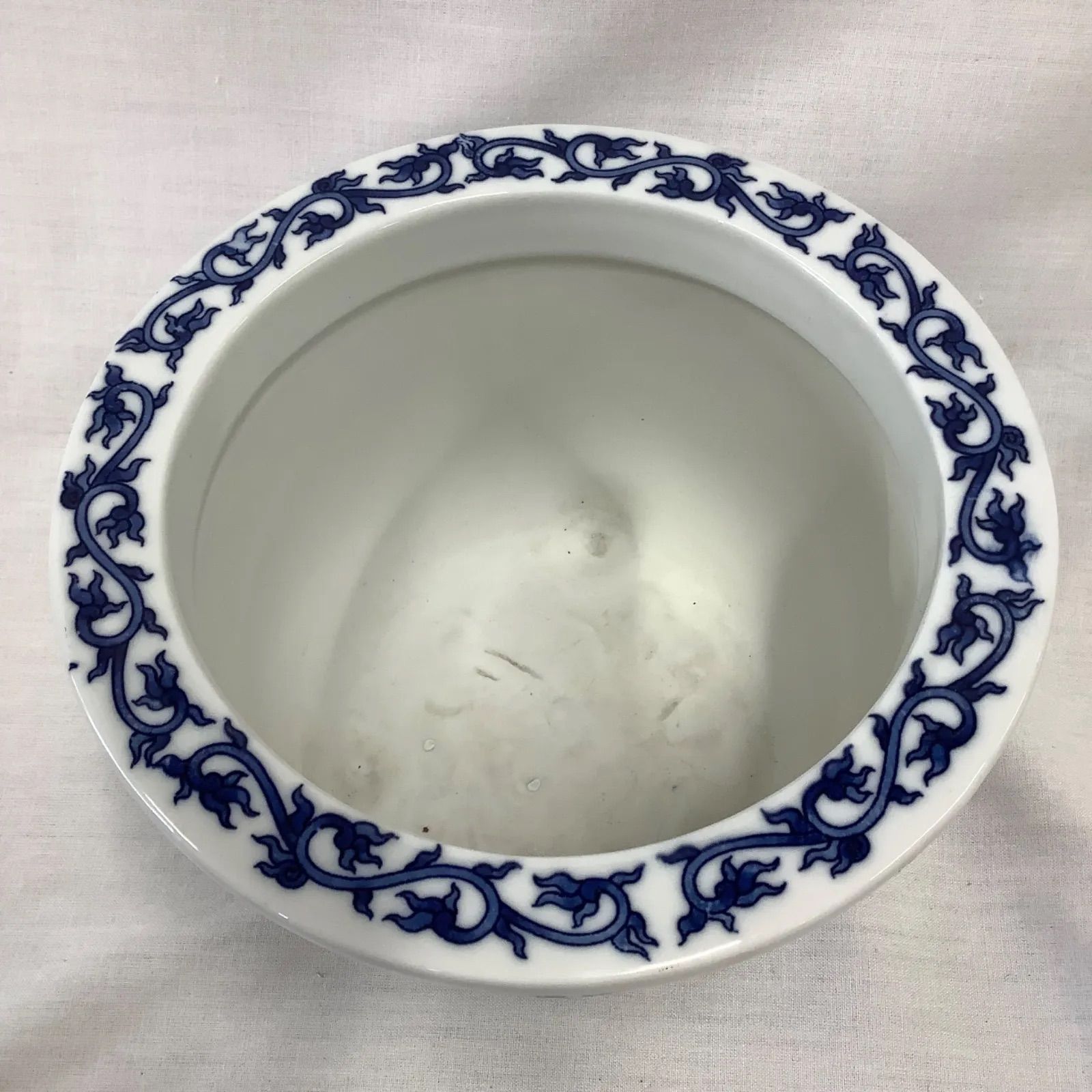 瀬戸焼　古瀬戸　花草文　三つ足植木鉢　蘭鉢　V　R8265 瀬戸焼 古瀬戸 花草文 三つ足植木鉢 蘭鉢 V R8265
