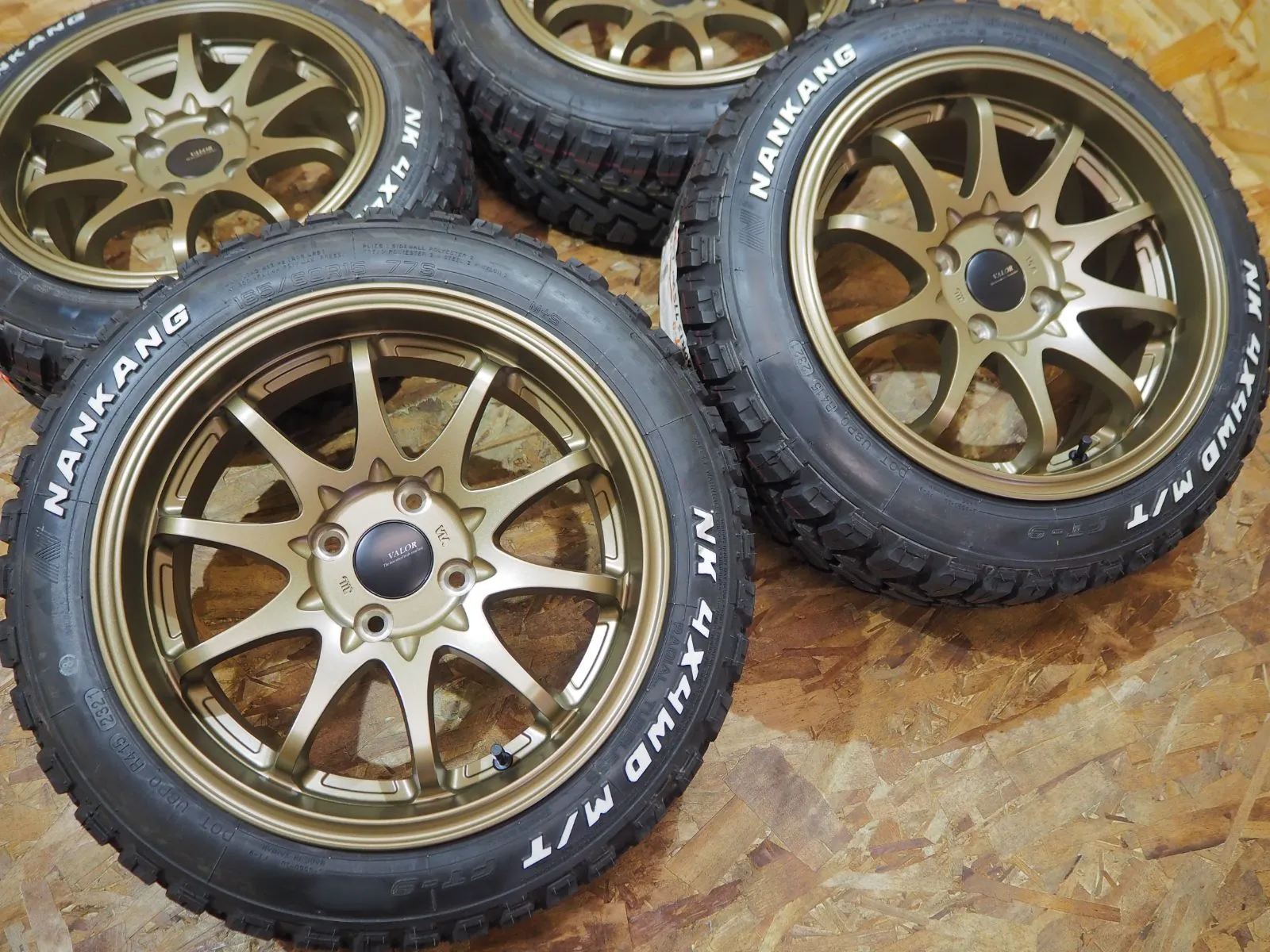 ☆ホワイトレター☆165/60R15 7J+30 4H100 人気 10本スポーク 深
