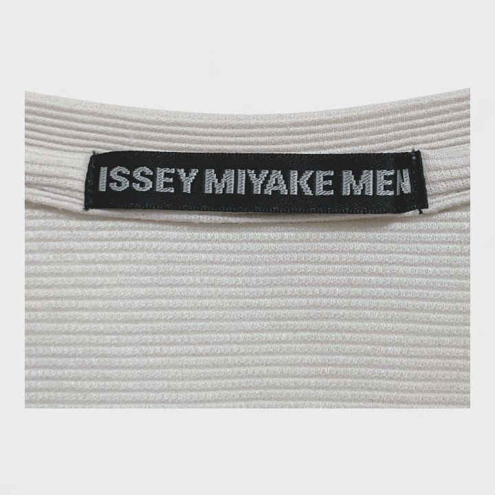 美品✨【ISSEY MIYAKE MEN】イッセイミヤケ Tシャツ 総柄 (M) 希少入手困難】【訳アリ】『イッセイミヤケメン』[ISSEY MIYAKE