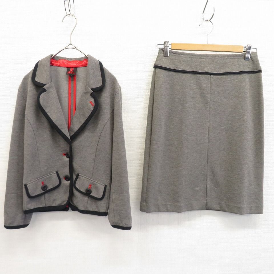 レジィーナロマンティコ　美品　スカートスーツ anc レジーナロマンティコ ReginaRomantico YES スカートスーツ
