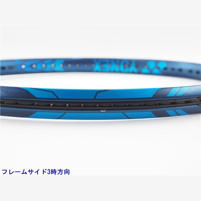 YONEX