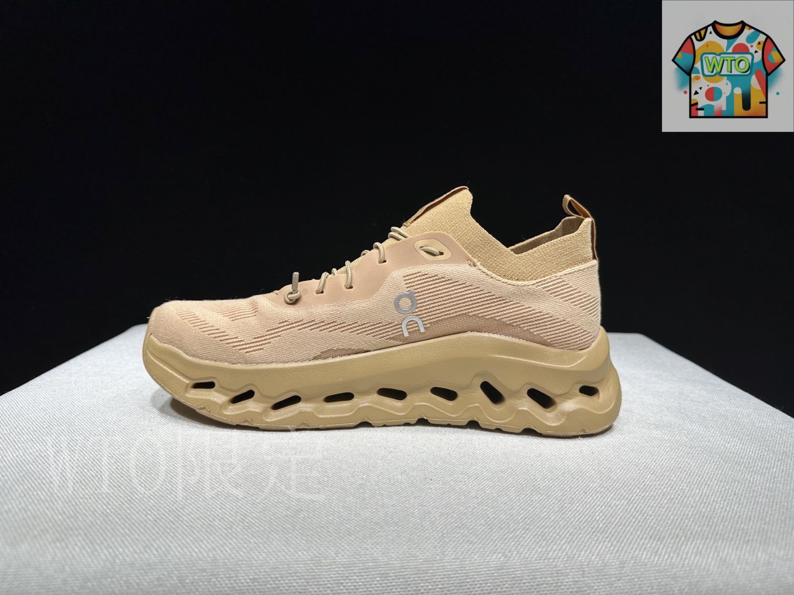 On CLOUDTILT x LOEWE ロエベ ローカット ライフスタイル