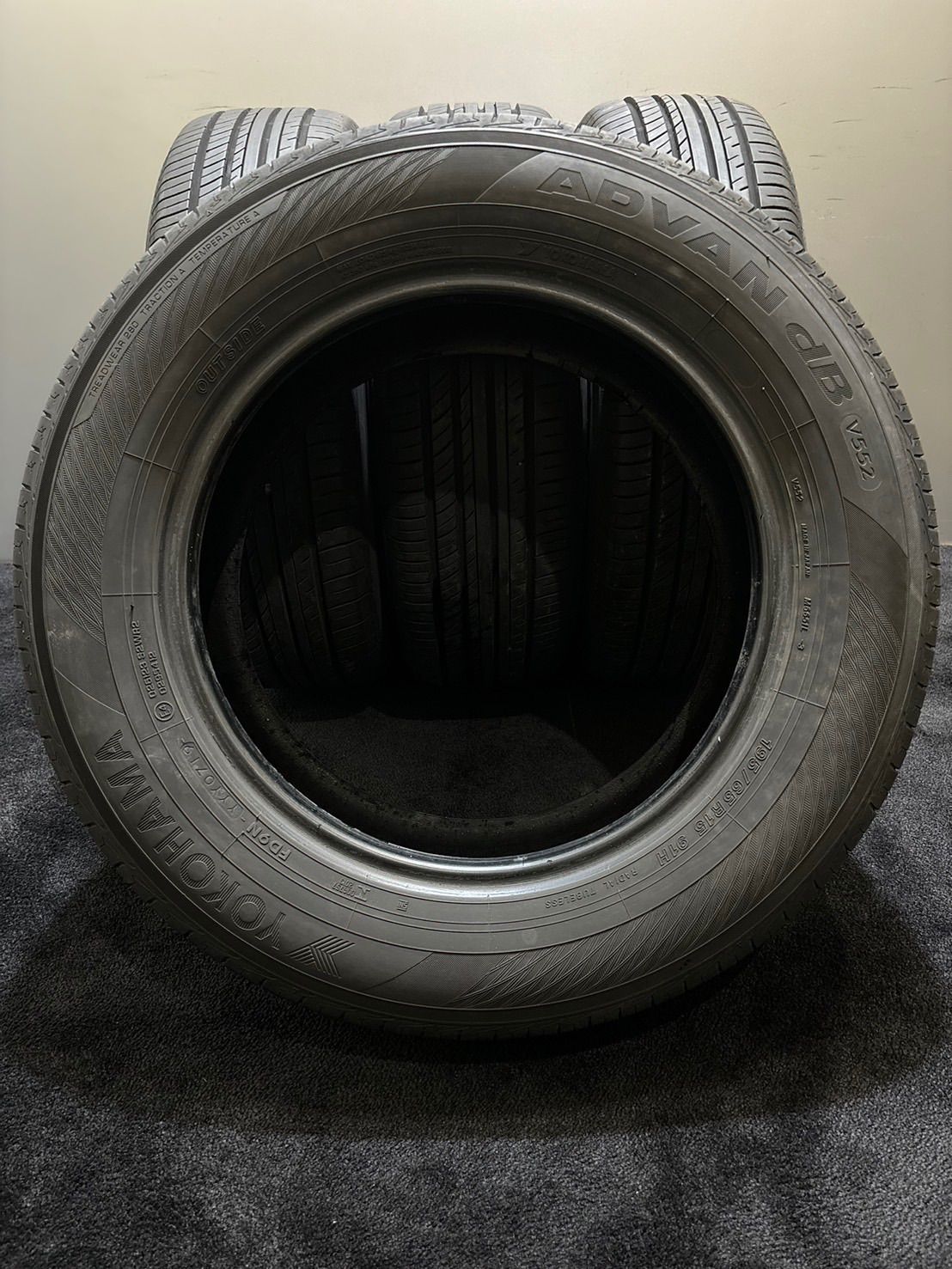 V552