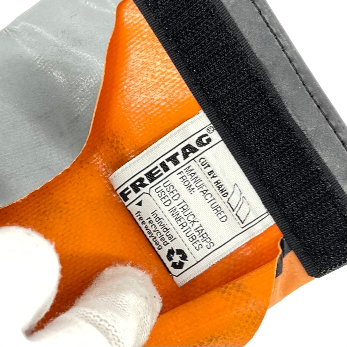 新品同様 FREITAG フライターグ F50 E.T. 財布 オレンジ PVC ユニ