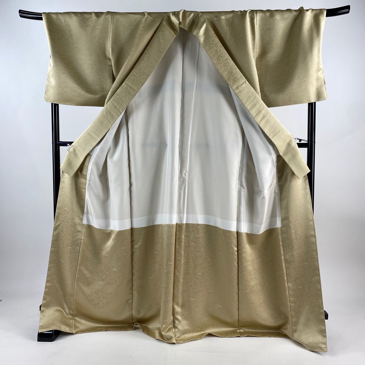 色無地 身丈173.5cm 裄丈71cm 正絹 美品 逸品 【中古】