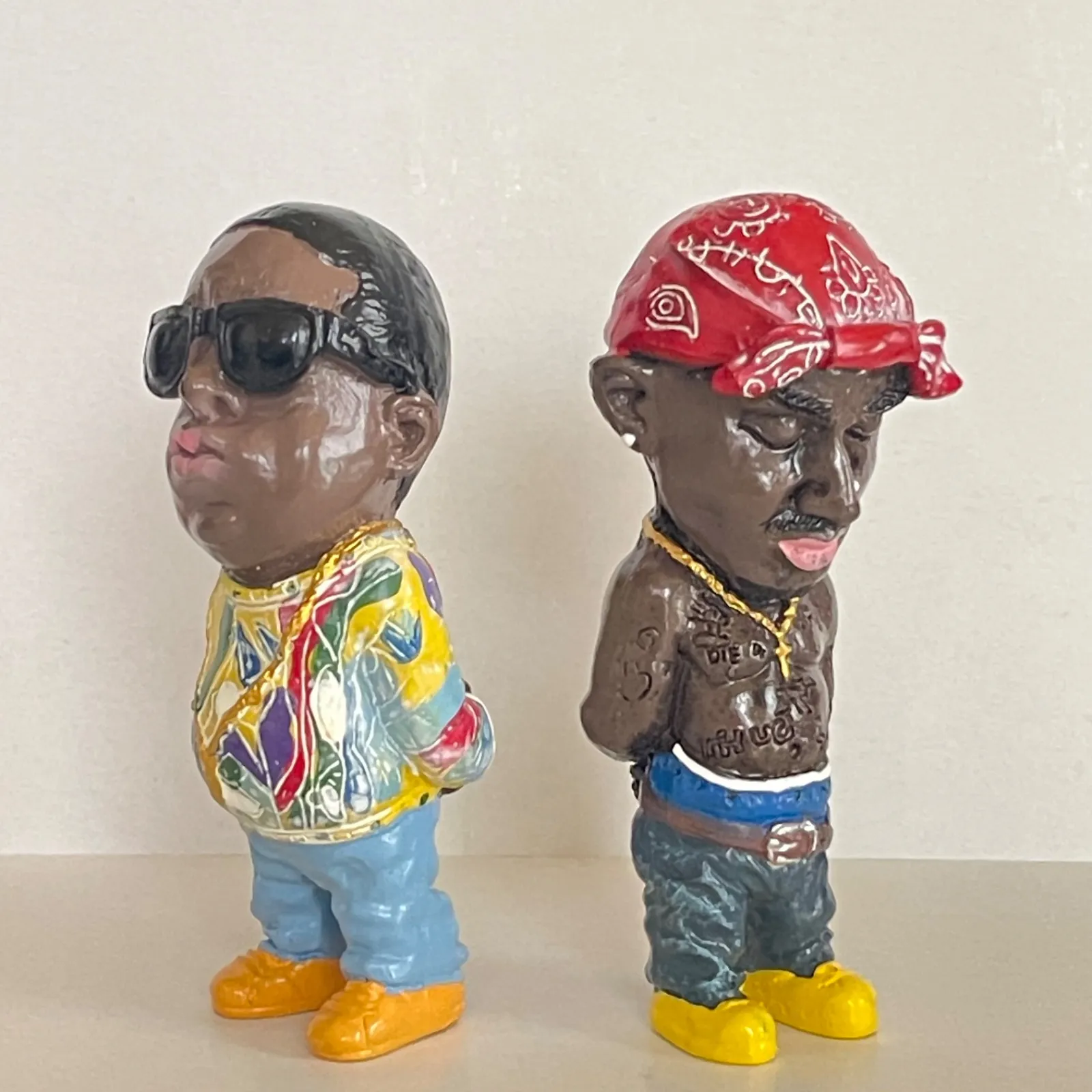 Tupac 2pac 赤バンダナ トゥーパック ビギー フィギュア 海外 ラッパー