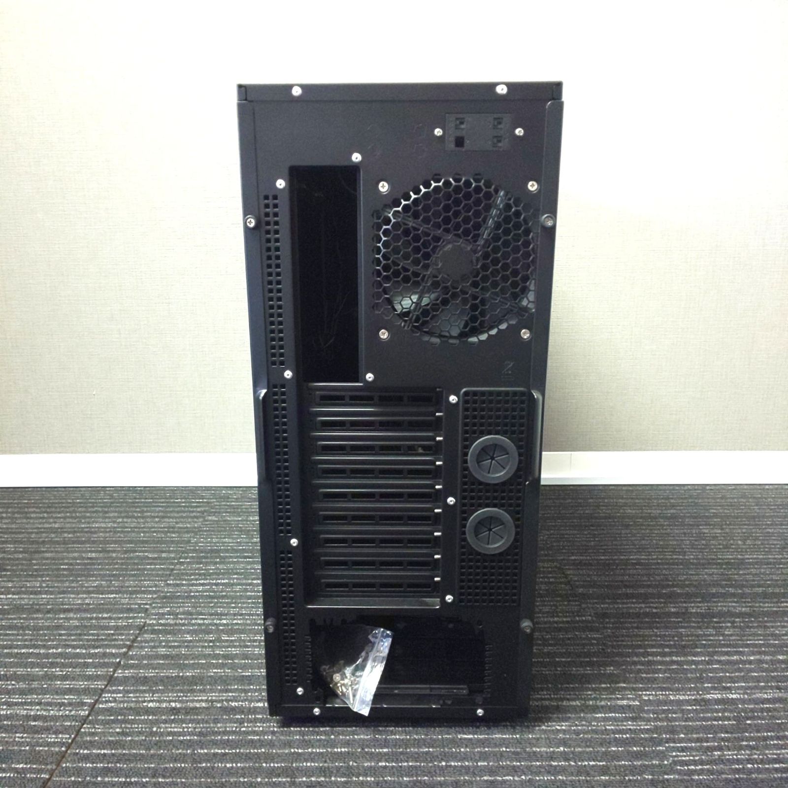 863 Antec25 P280 XL-ATX対応 自作用PCケース 開封済み未使用品