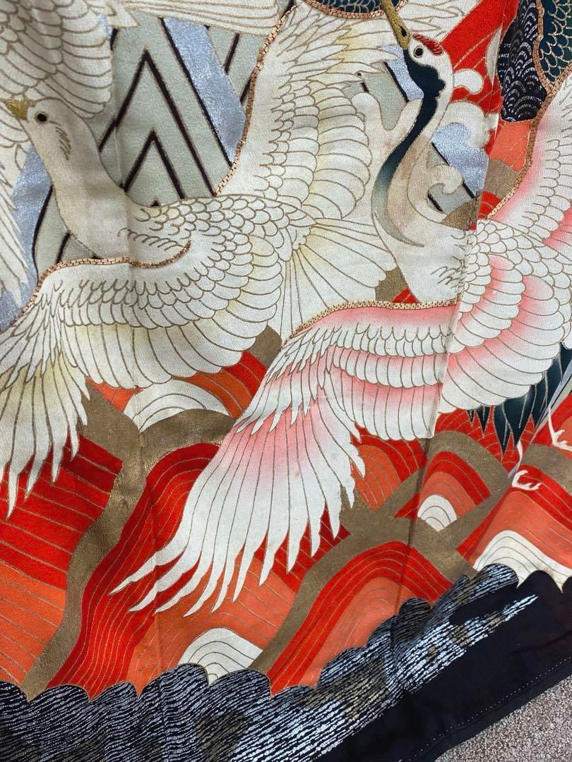 アンティーク 振袖 金駒 金彩 銀彩 孔雀 正絹 身丈170cm 紋付 アンティーク 振袖 金駒 金彩 銀彩 孔雀 正絹 身丈170cm 紋付 - メルカリ