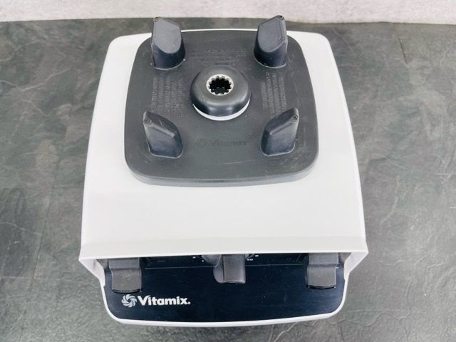 【中古】送料込・vitamix VM0111バイタミックス/ミキサーブレンダー vitamix バイタミックス ミキサー VM0111 - メルカリ