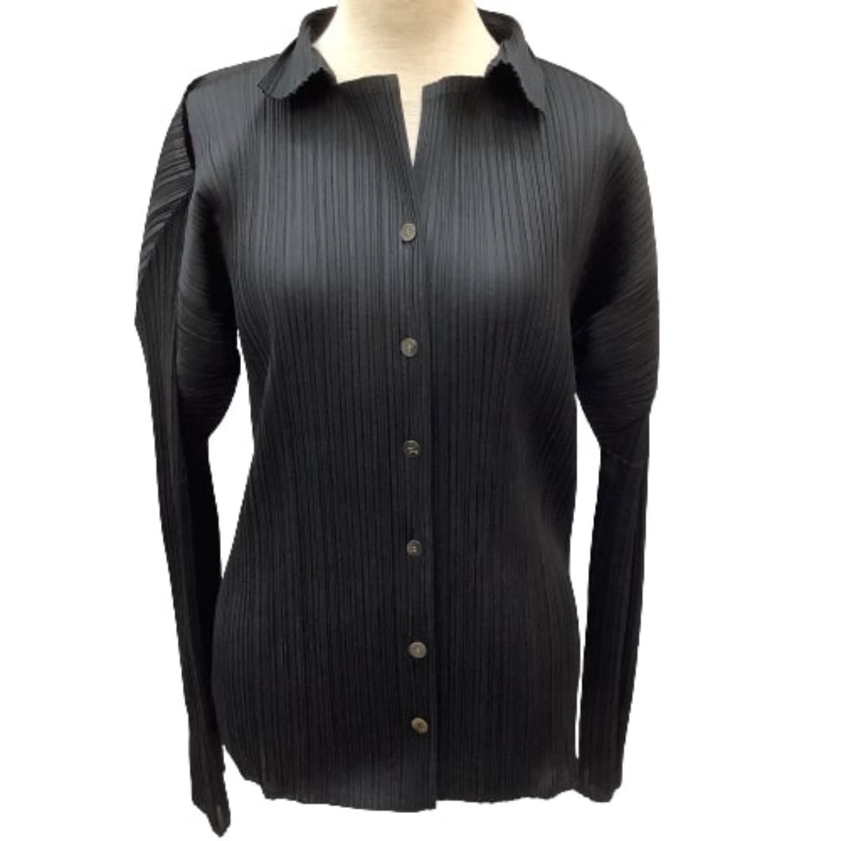 ミーバイイッセツミヤケ　定番カットソー　ブラック ♪♪ISSEY MIYAKE イッセイミヤケ PLATS PLEASE レディース