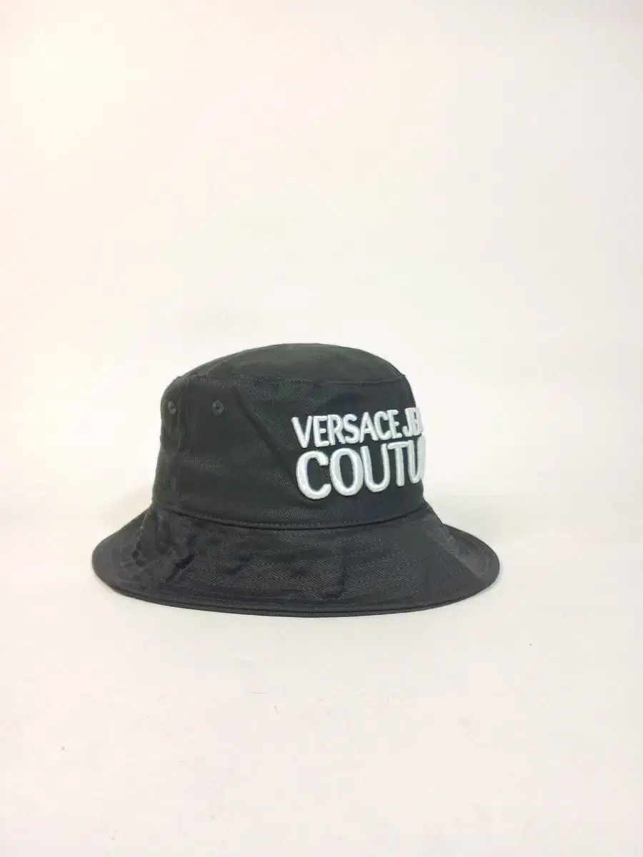 【新品、未使用】VERSACE メドゥーサ '95 バケット ハット VERSACE（ヴェルサーチ）の「メドゥーサ '95 バケット ハット