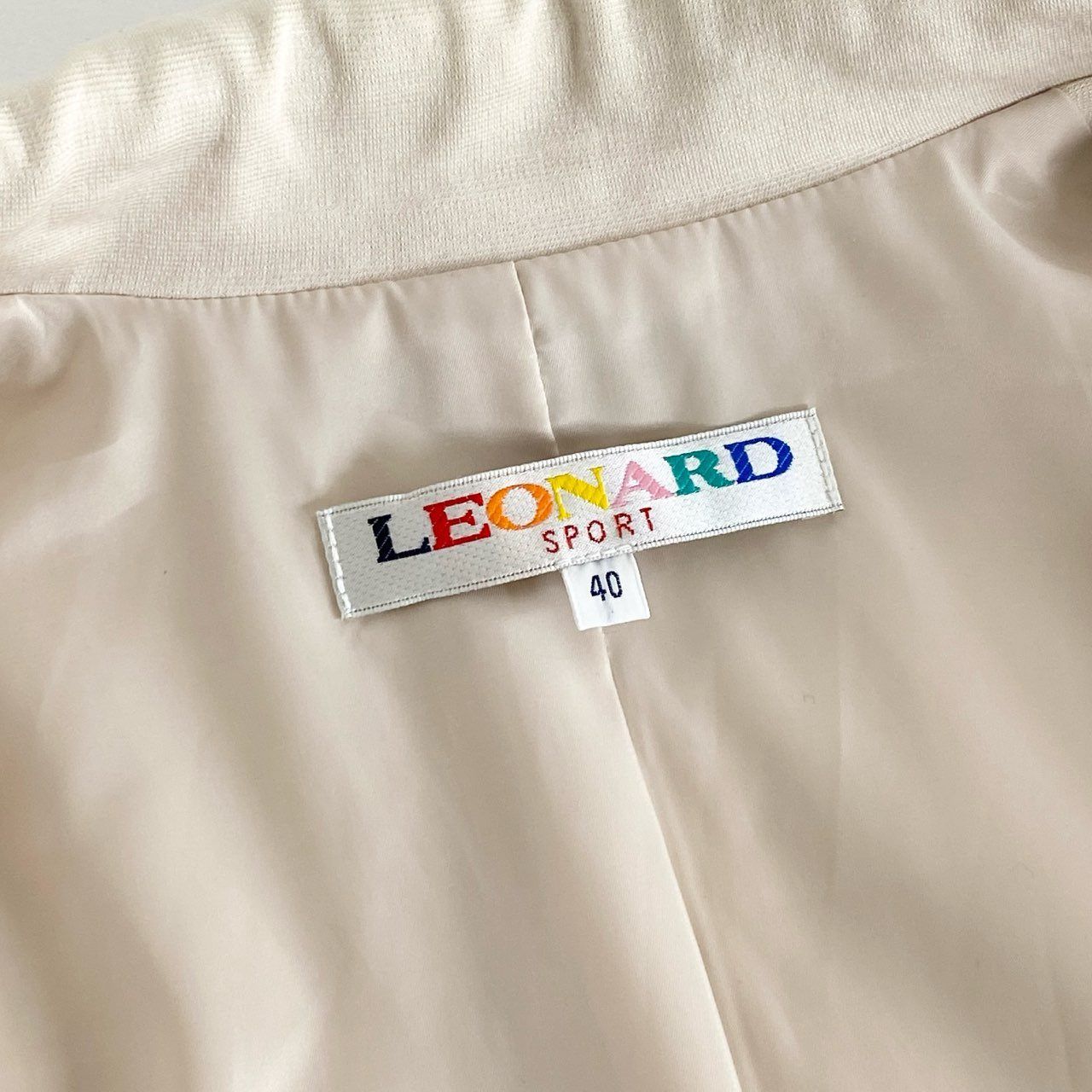 33i23 LEONARD レオナール ストレッチ素材 ロールアップデザイン 