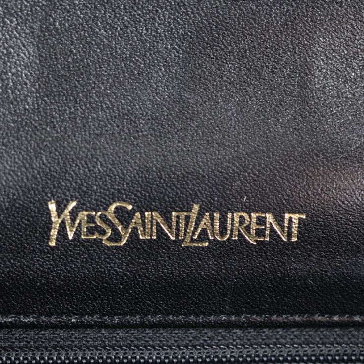 YVES SAINT LAURENT イヴ サンローラン クラッチバッグ パテントレザー