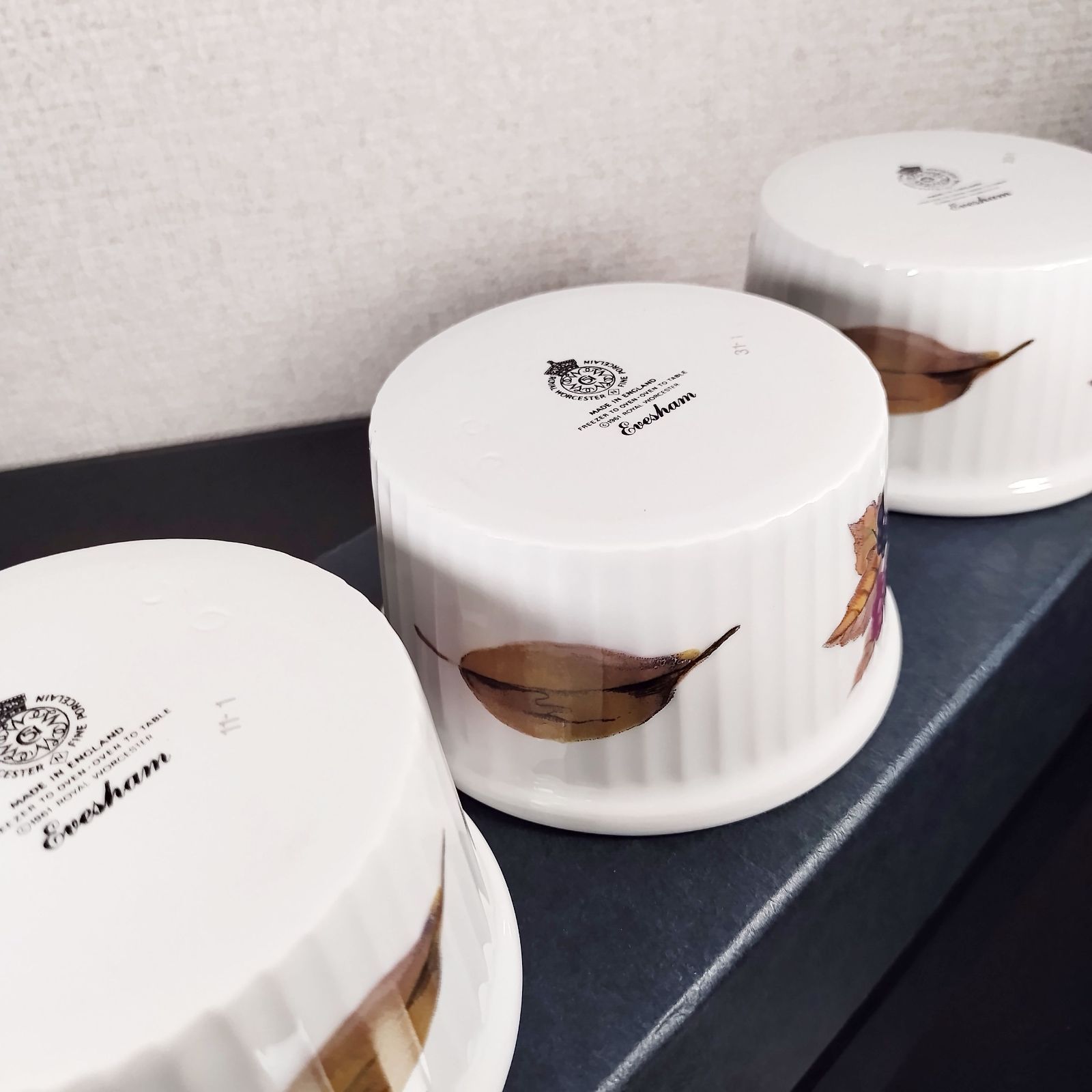 ロイヤルウースター 未使用箱付き イヴシャム ココット 個性的 入手  