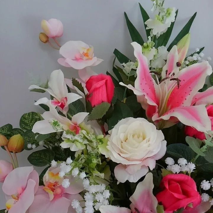 造花百合＆胡蝶蘭アレンジAR77 【高さ65×幅50】光触媒コーティング 
