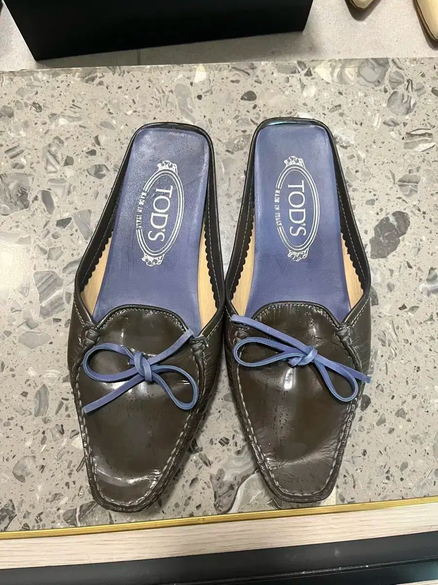 TOD’S  トッズ　黒ミュール　36 Tod ' s TOD'S(トッズ) ミュール 36 5 サイズ - メルカリ