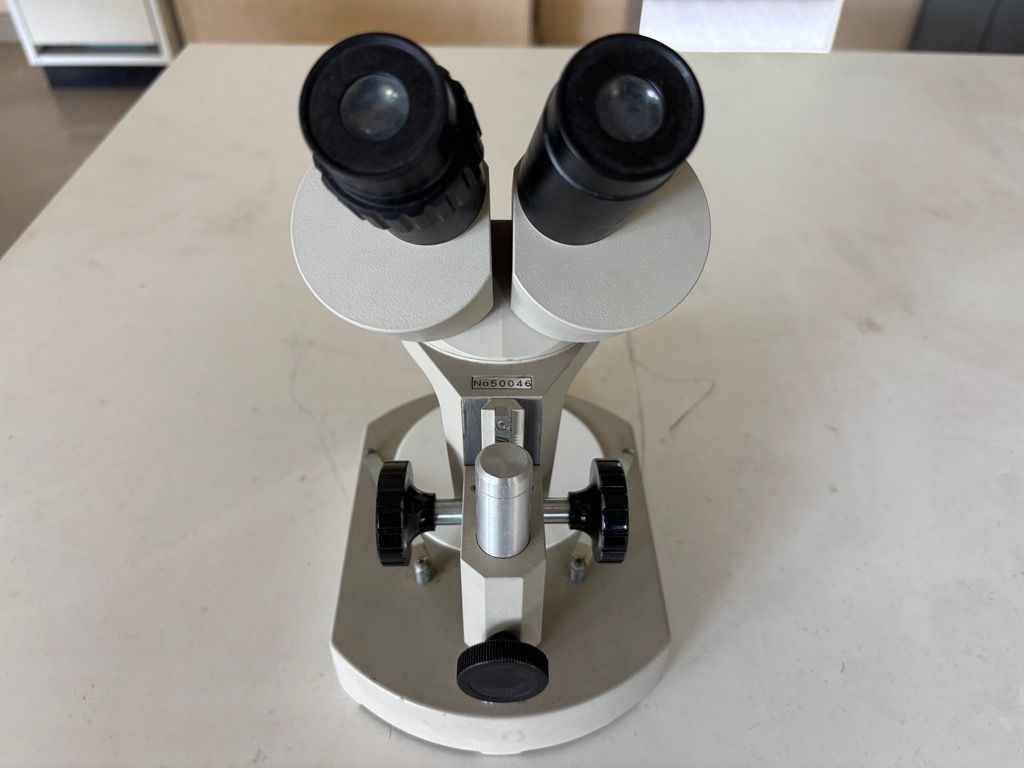 双眼実体顕微鏡 UCHIDA