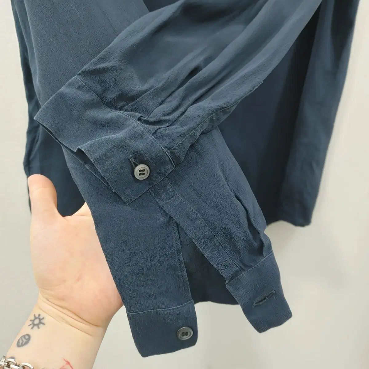 42 MIU MIU(ミュウミュウ) レディース 正規品 ネイビー 夏 長袖  