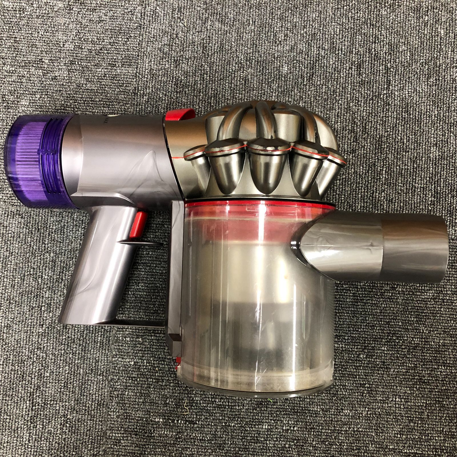 Dyson（ダイソン ） V8 Slim(SV10K)(カラー/グレー)+ロングパイプ V8slim(SV10K)(レッド)+ カーボンファイバー搭載モーターヘッド(V10/V8/V7) 3点セット 管理番号：MER-016 - メルカリ