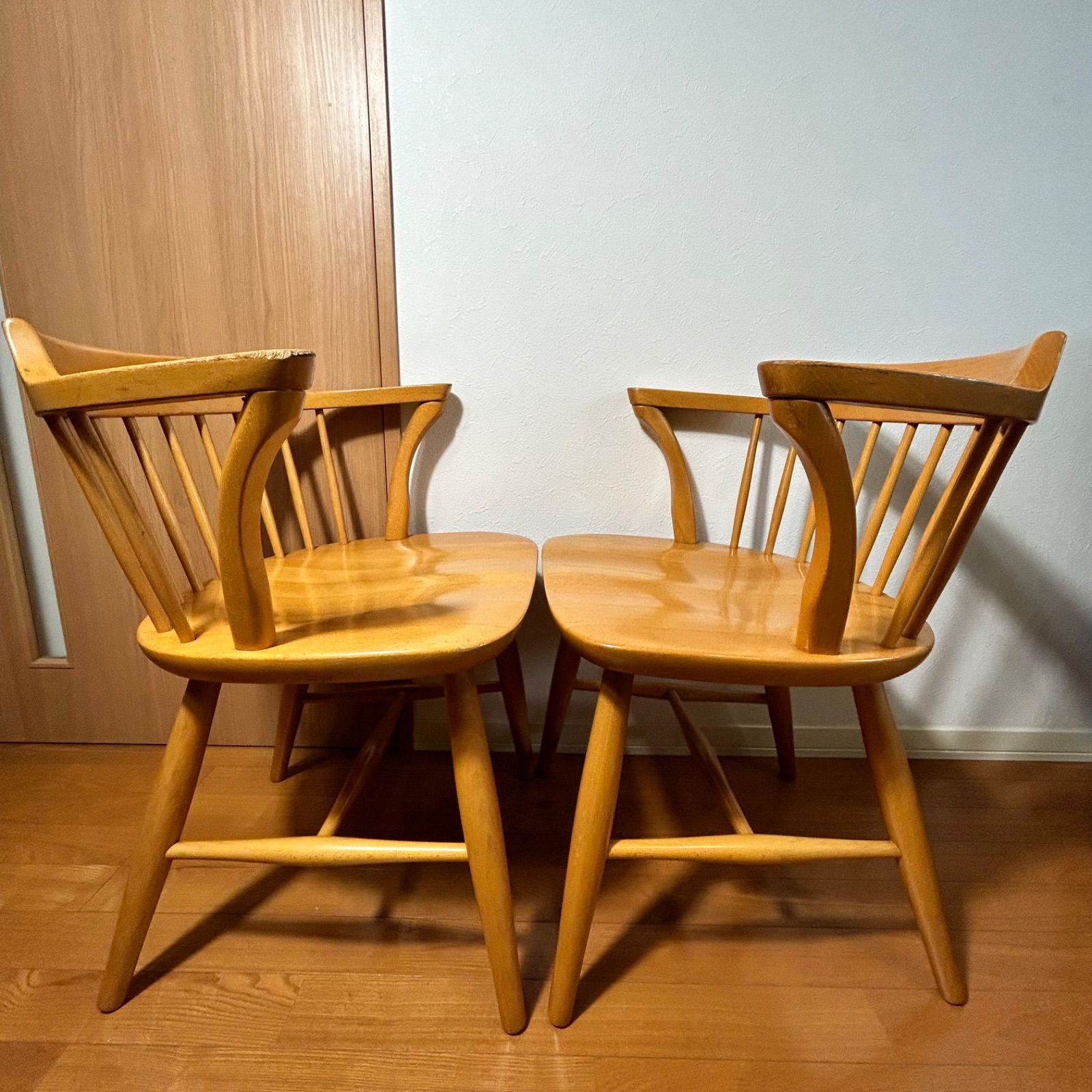 飛騨産業 キツツキ　アームチェア　ヴィンテージ　① レトロ ヴィンテージ 飛騨産業 キツツキ アームチェア