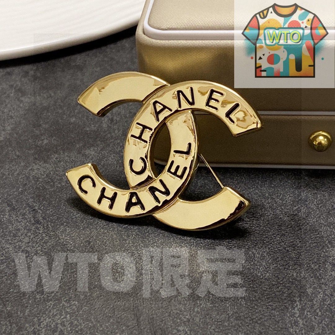 CHANEL ゴールド ダブルCロゴ ブローチ うみ】CHANEL ゴールド ロゴ ブローチ ヴィンテージ CHANEL