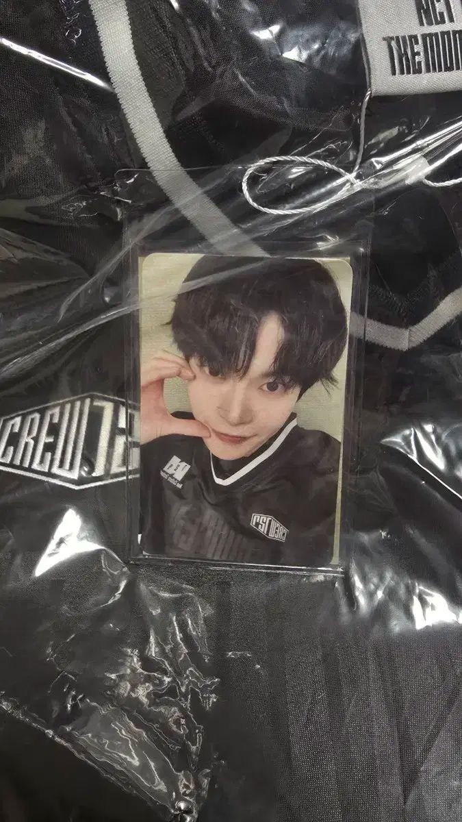 鑑賞に適した NCT127 ウール プルオーバー ドヨン DOYOUNG