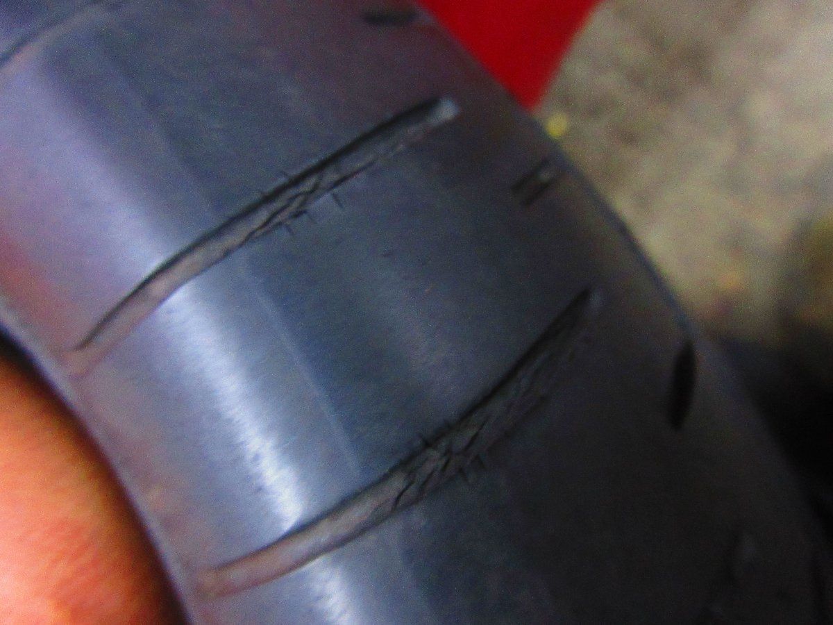 ヨコハマ BluEarth E51　225/60R17　4本　7～8分溝 溝アリ 送料無料 タイヤ 4本 225/60R17 ヨコハマ ブルーアース