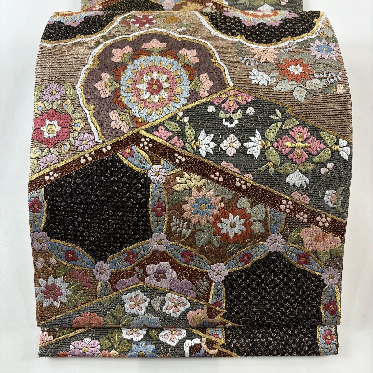 正絹西陣織格子文様洒落袋帯 正絹西陣織格子文様洒落袋帯 西陣服部織物袋帯（格子華紋文様）