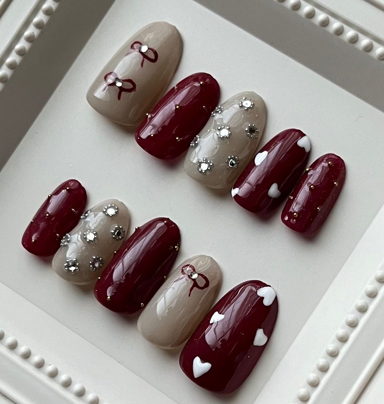 【オーダー】ネイルチップ　ボルドー　ぷっくりハートリボン　韓国ワンホン　キラキラ オーダー】ネイルチップボルドーぷっくりハートリボン韓国ワン