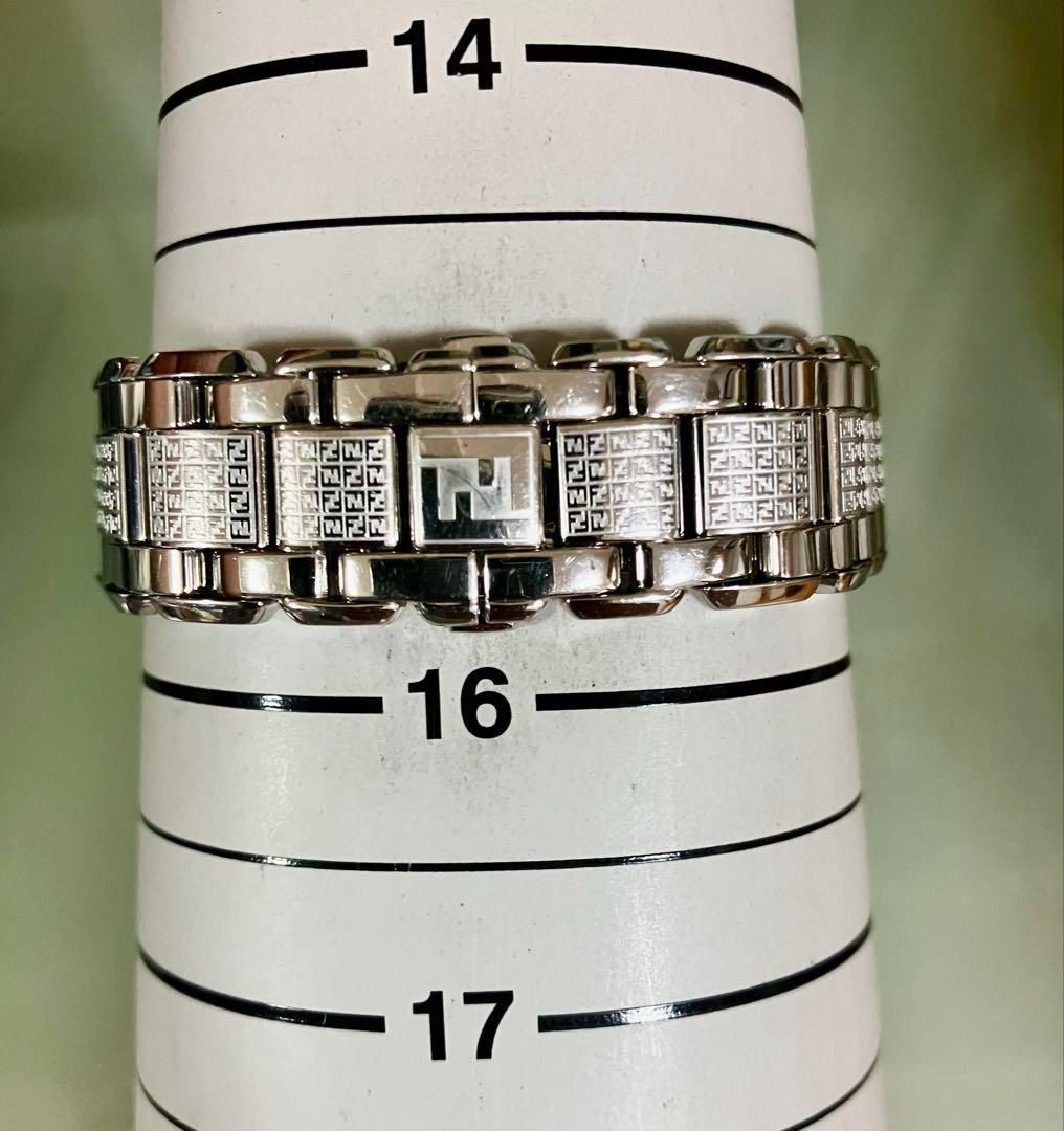 金属ベルト未使用☆FENDI☆シェル文字盤☆QZ☆レディース腕時計☆箱