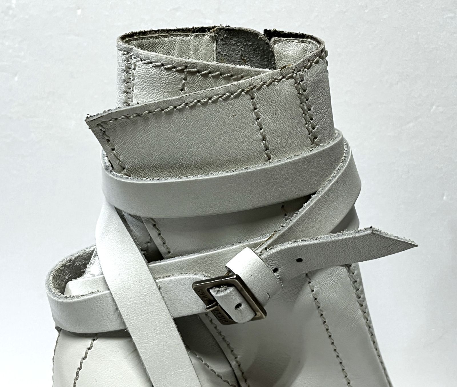 ヒールブーツサンダル