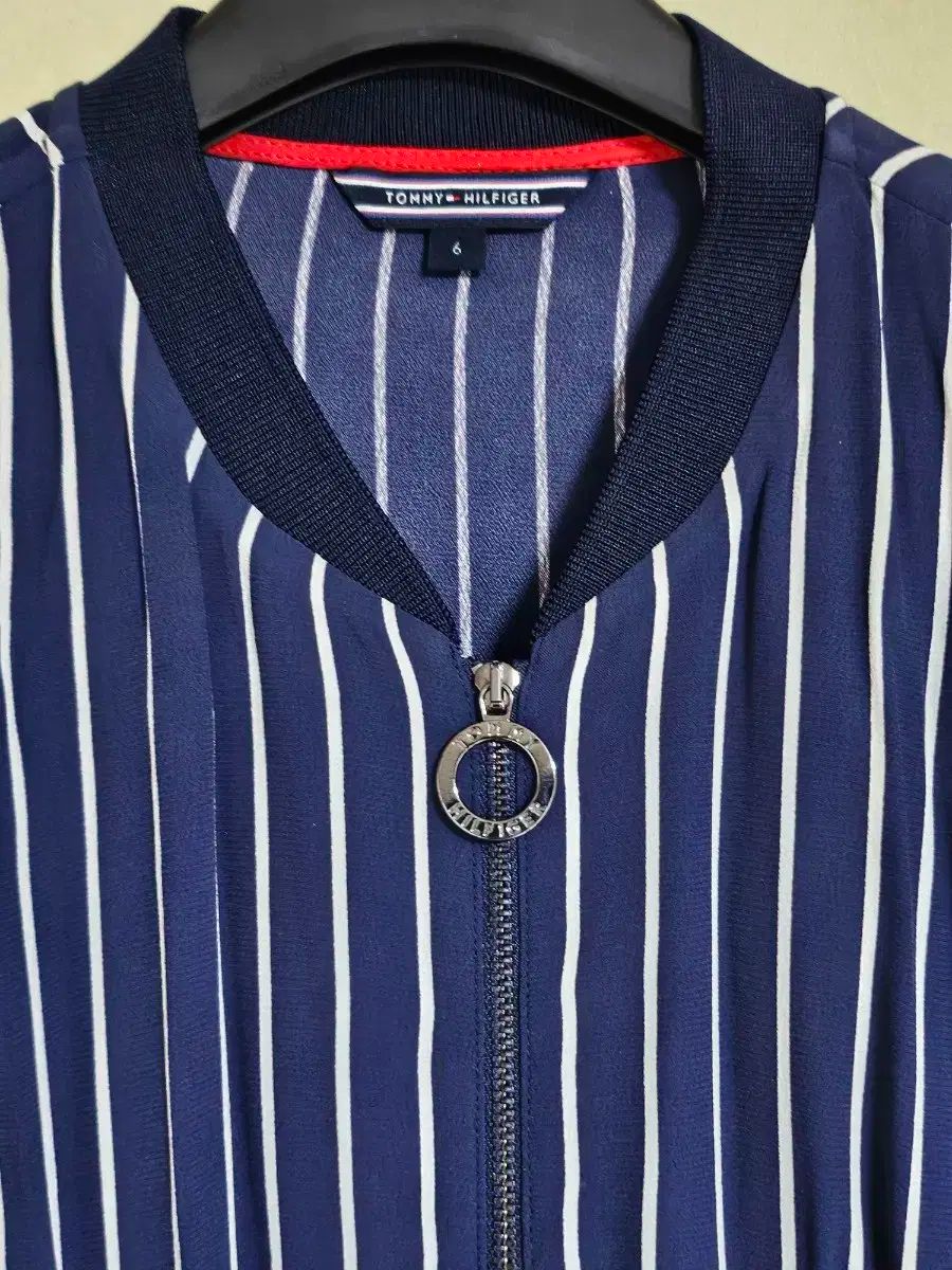 Hilfiger トミーヒルフィガー