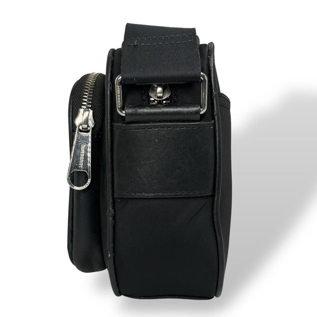 近年モデル バーバリー ショルダーバッグ パディバッグ ロゴ カメラバッグ 黒