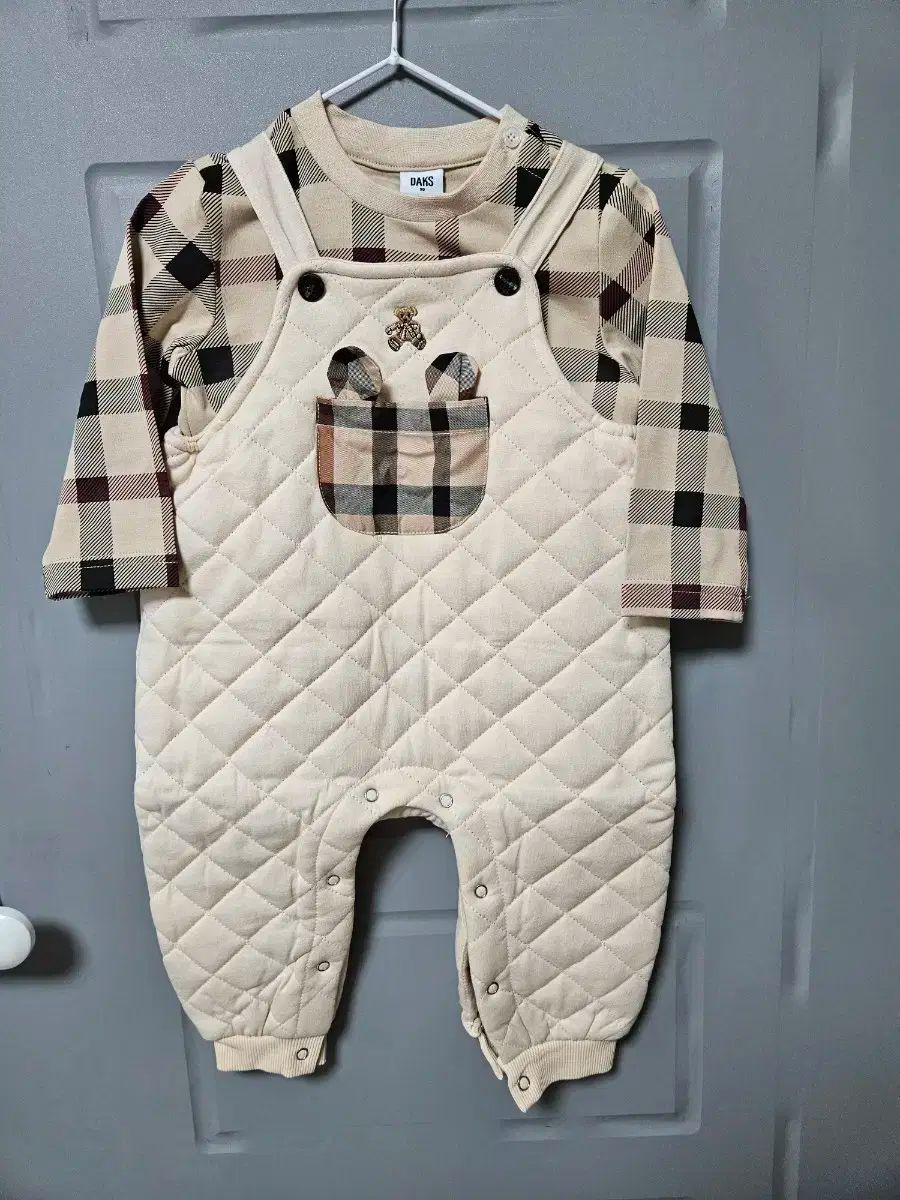 新 DAKS ベイビー キルティング 宇宙服 セット