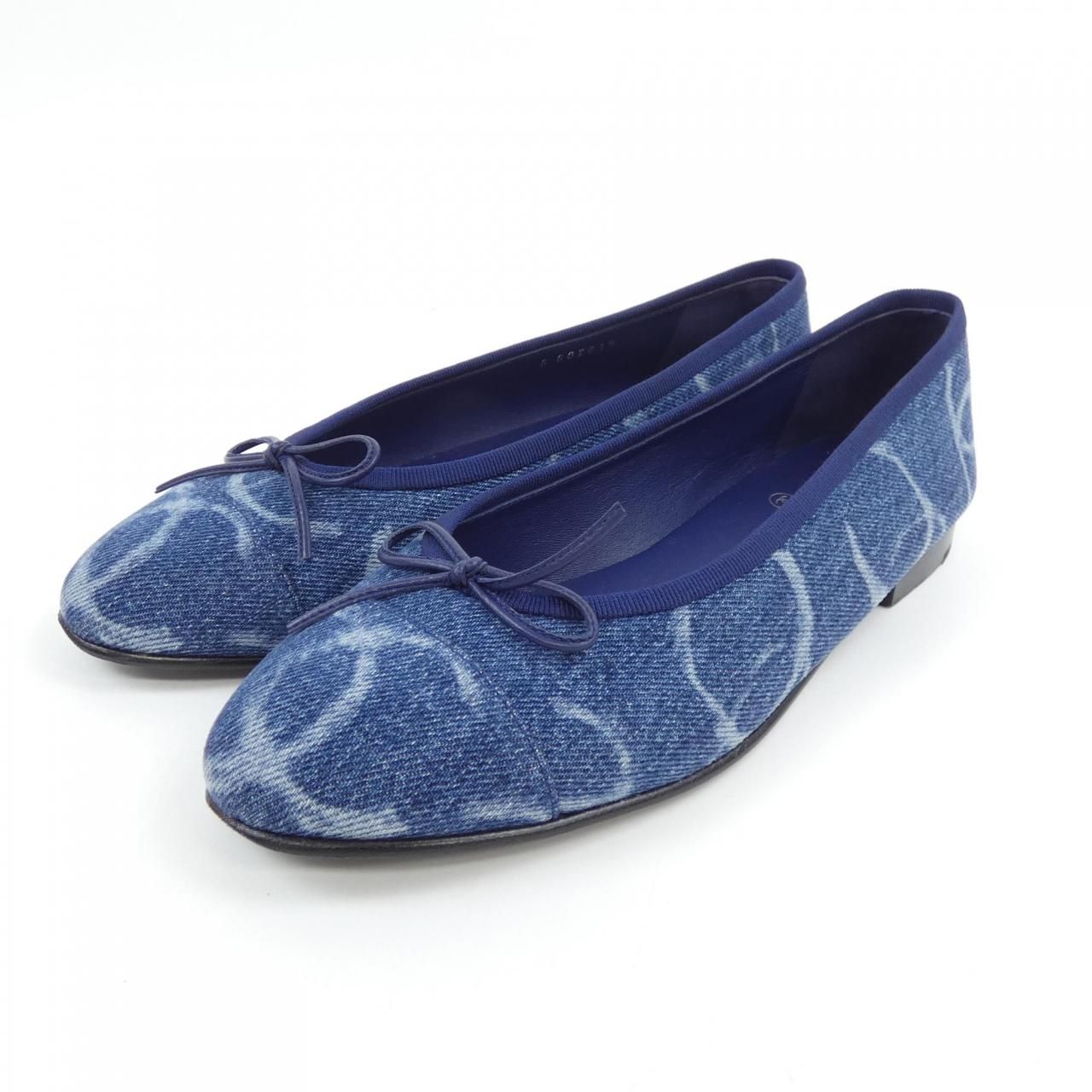 G02819B13976 フラットシューズ