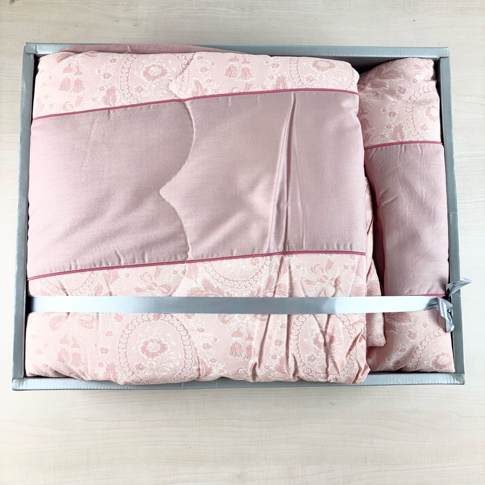 15日まで限定価格】Christian Dior キルトケット 140×190 綿100