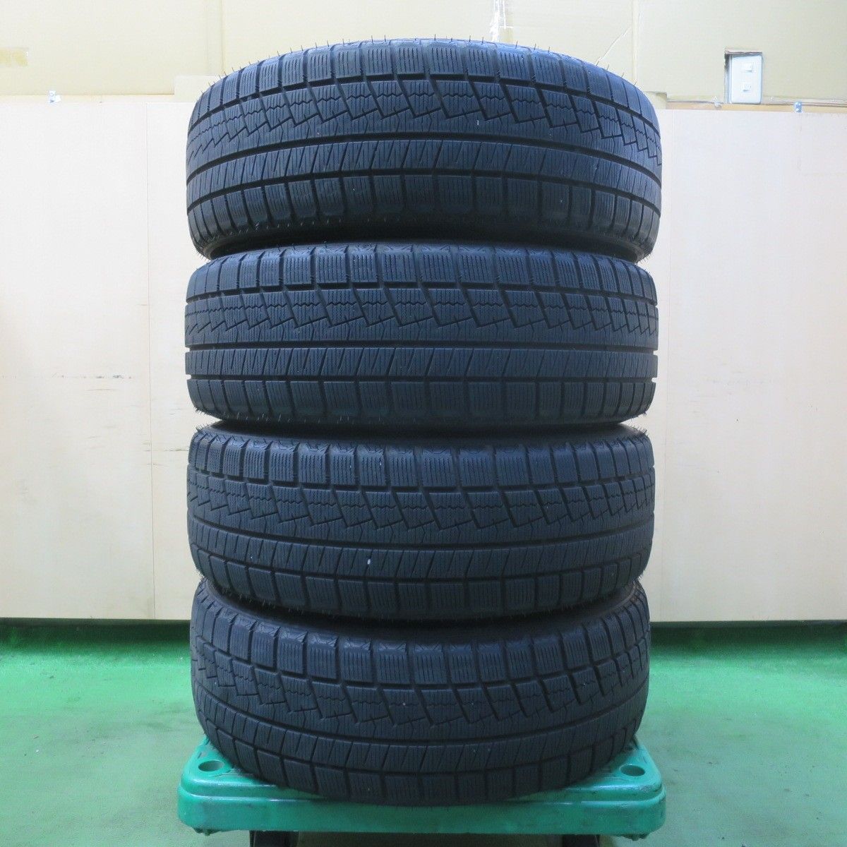 205/60R16 2本 新車装着タイヤ トヨタ SAI ヨコハマ ADVAN dB V551V AZK10 2016〜 F4874 トヨタ純正 4本セット 送料無料 SAI プリウスα 新品 夏