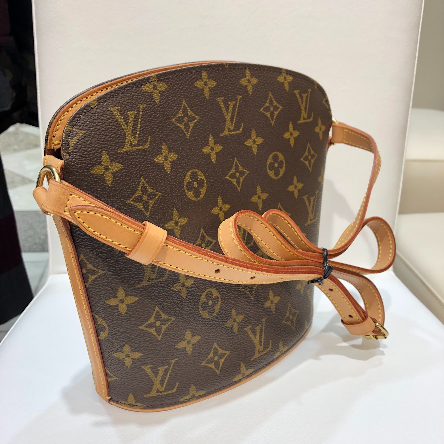 LOUIS VUITTON ルイヴィトン ドルーオ ショルダーバッグ モノグラム ...